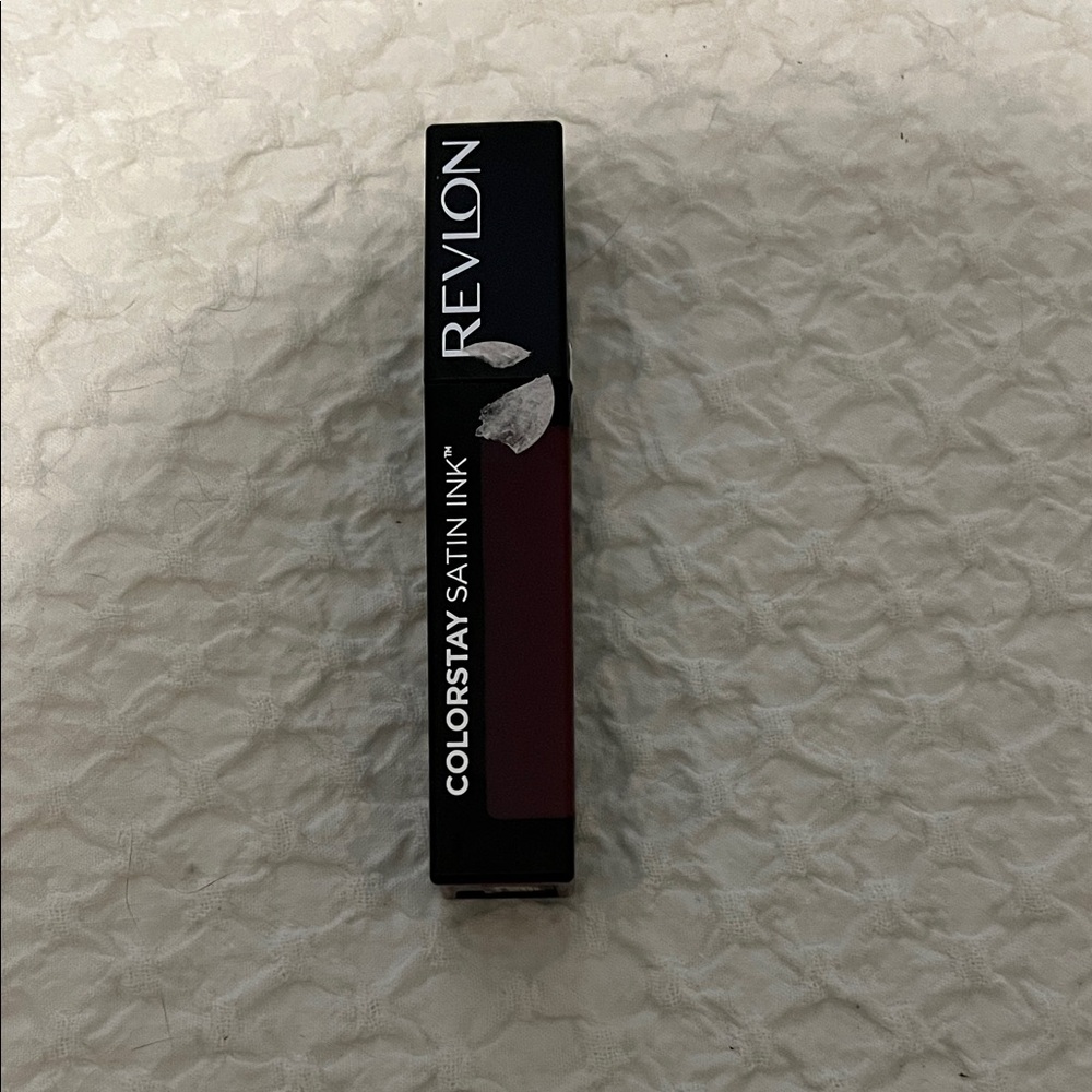 NWT Revlon Liquid Lipstick 034 Regal Ruby